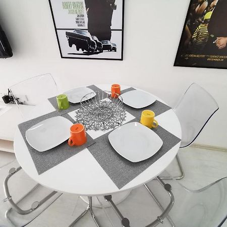 Leon Apartment - Highly Modern Sliema Stay Экстерьер фото